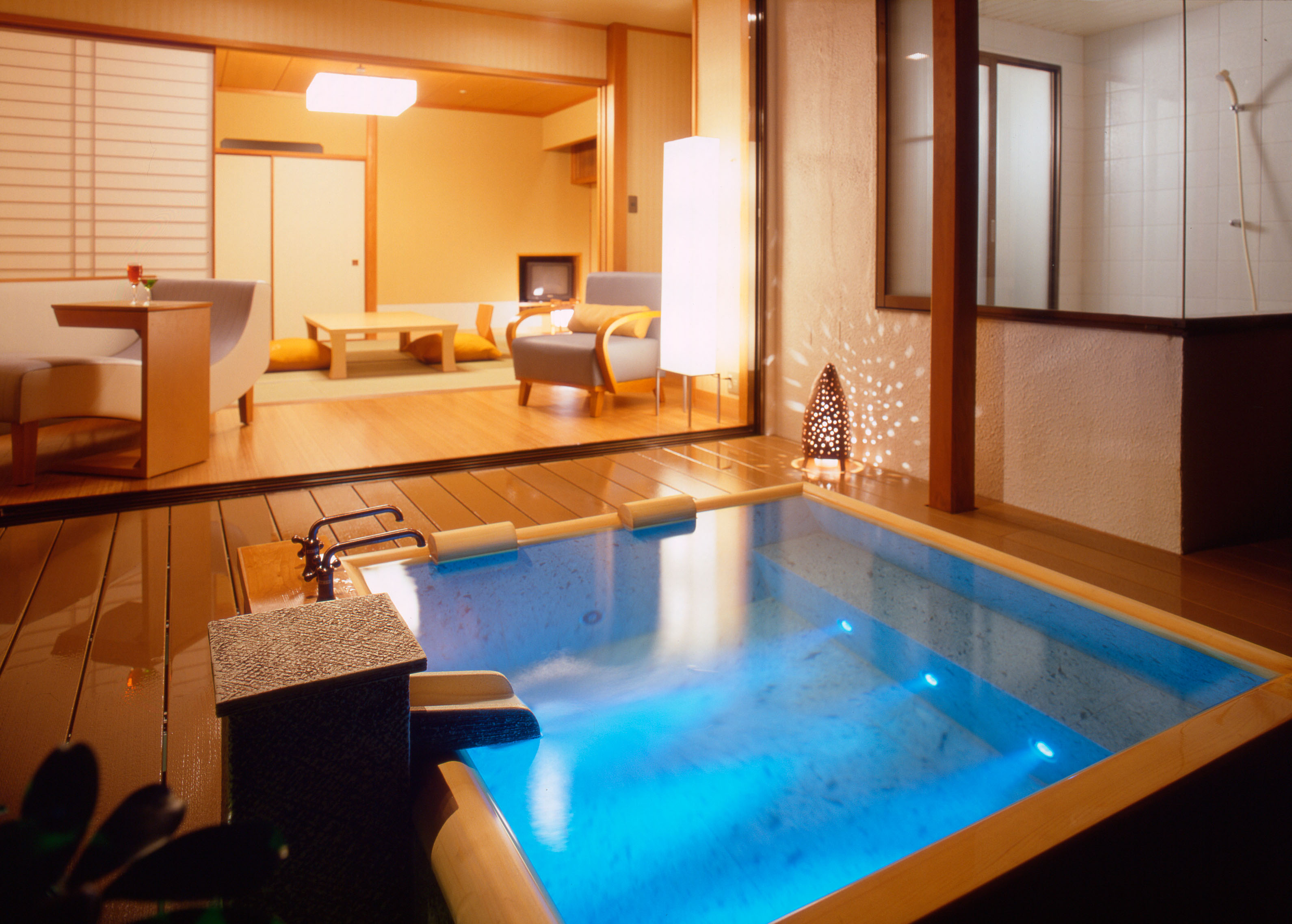 海をひとりじめにする露天風呂