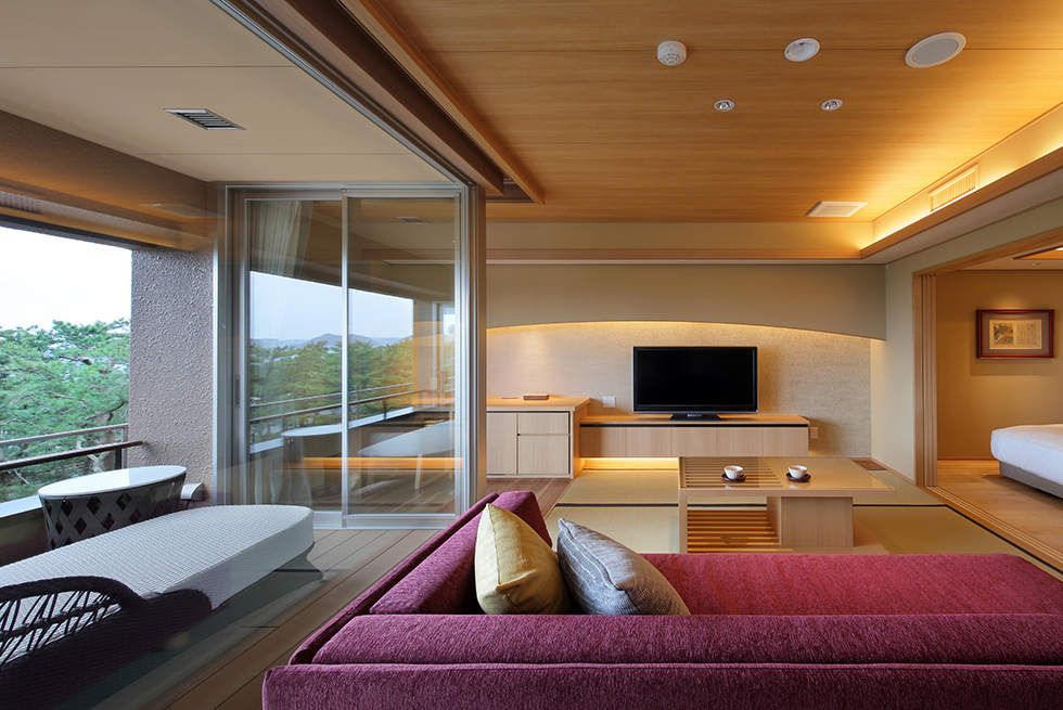 海を臨む窓辺の過ごし方の新提案