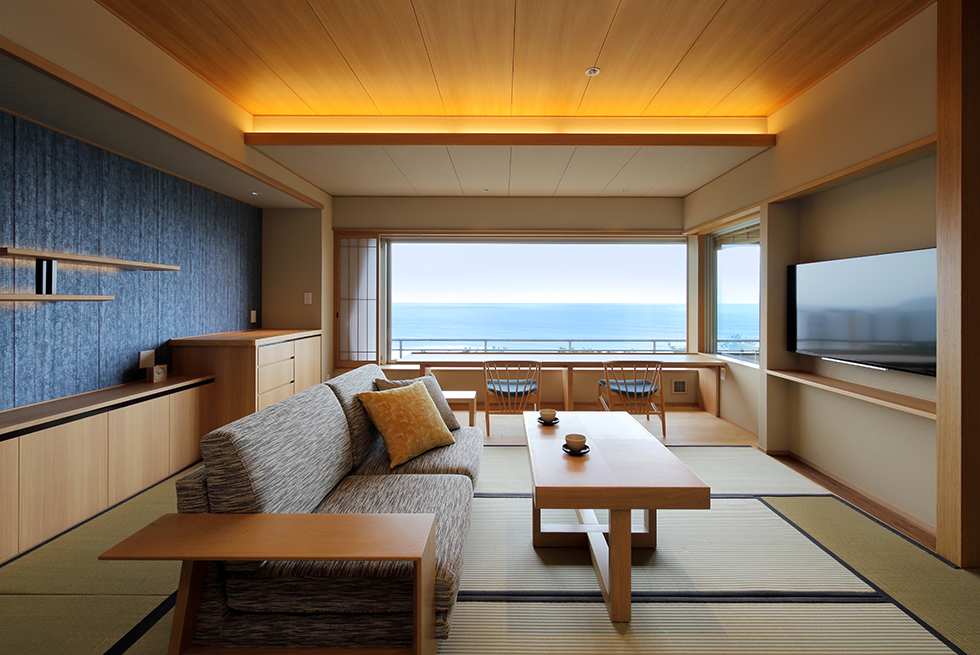 海を臨む窓辺の過ごし方の新提案
