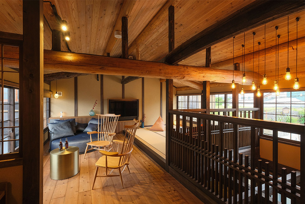 暮らすように泊まる古民家客室