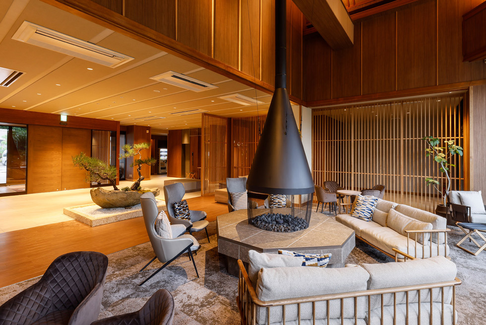 暖炉を囲み長夜を過ごす